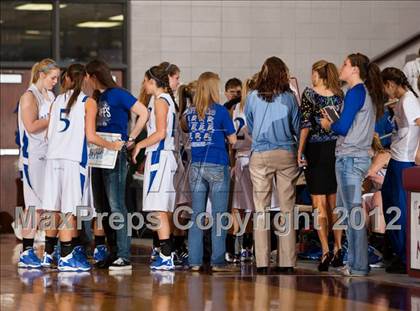 Thumbnail 1 in Barbers Hill vs Clear Falls (UIL 4A Region 3 Semifinal) photogallery.