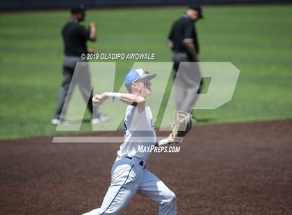 Thumbnail 2 in Corsicana vs. Midlothian (UIL 5A Regional Final) photogallery.