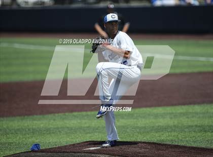 Thumbnail 1 in Corsicana vs. Midlothian (UIL 5A Regional Final) photogallery.