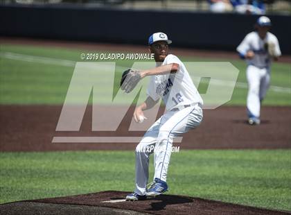 Thumbnail 1 in Corsicana vs. Midlothian (UIL 5A Regional Final) photogallery.