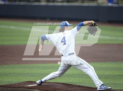 Thumbnail 2 in Corsicana vs. Midlothian (UIL 5A Regional Final) photogallery.