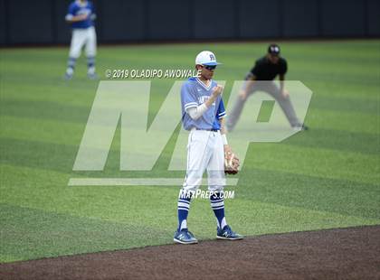 Thumbnail 1 in Corsicana vs. Midlothian (UIL 5A Regional Final) photogallery.