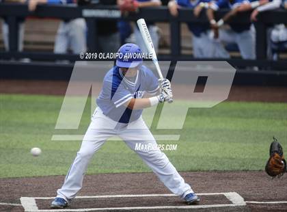 Thumbnail 1 in Corsicana vs. Midlothian (UIL 5A Regional Final) photogallery.