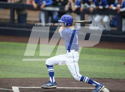 Thumbnail 1 in Corsicana vs. Midlothian (UIL 5A Regional Final) photogallery.