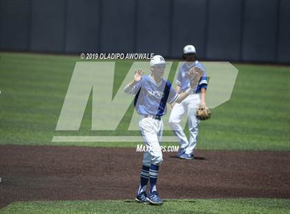 Thumbnail 1 in Corsicana vs. Midlothian (UIL 5A Regional Final) photogallery.