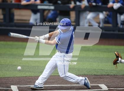 Thumbnail 2 in Corsicana vs. Midlothian (UIL 5A Regional Final) photogallery.