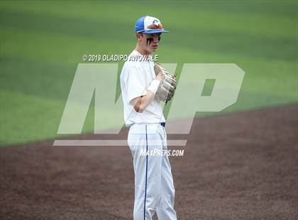 Thumbnail 1 in Corsicana vs. Midlothian (UIL 5A Regional Final) photogallery.