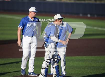 Thumbnail 1 in Corsicana vs. Midlothian (UIL 5A Regional Final) photogallery.
