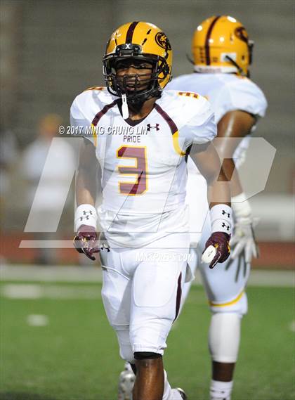 Thumbnail 2 in Chaminade vs. Mountain Pointe (Brothers in Arms Classic) photogallery.