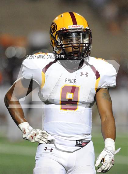 Thumbnail 3 in Chaminade vs. Mountain Pointe (Brothers in Arms Classic) photogallery.