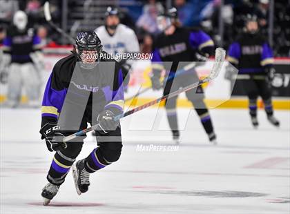 Thumbnail 3 in Fort Collins vs. Valor Christian (CHSAA 5A Final) photogallery.