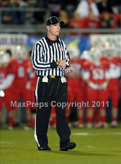 Thumbnail 1 in Tesoro vs. San Clemente (CIF SS Playoffs) photogallery.