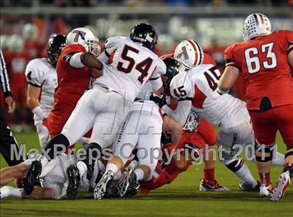 Thumbnail 1 in Tesoro vs. San Clemente (CIF SS Playoffs) photogallery.