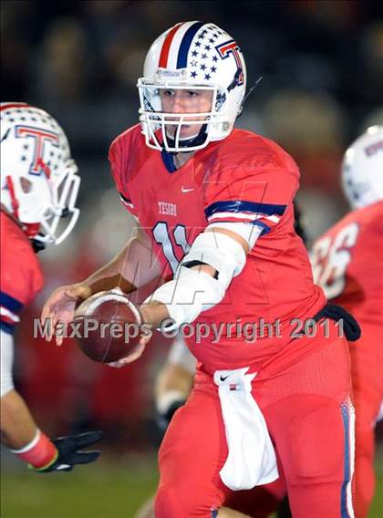 Thumbnail 2 in Tesoro vs. San Clemente (CIF SS Playoffs) photogallery.