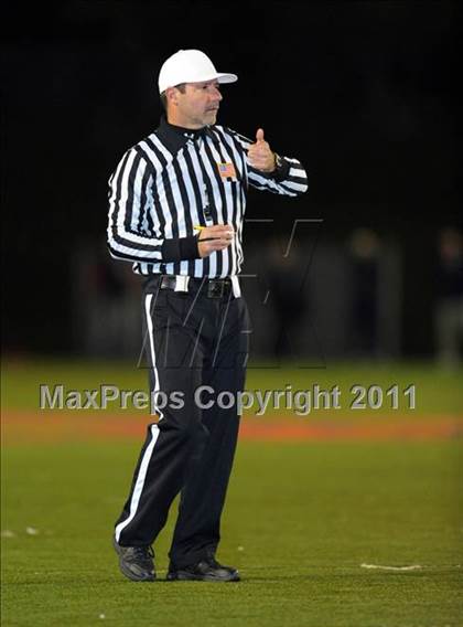 Thumbnail 2 in Tesoro vs. San Clemente (CIF SS Playoffs) photogallery.