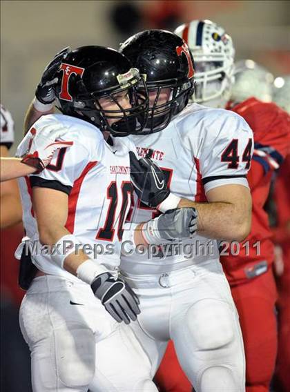 Thumbnail 3 in Tesoro vs. San Clemente (CIF SS Playoffs) photogallery.