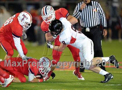 Thumbnail 3 in Tesoro vs. San Clemente (CIF SS Playoffs) photogallery.