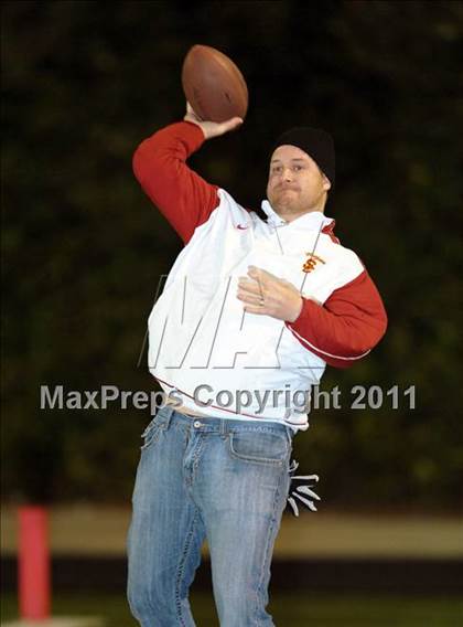 Thumbnail 3 in Tesoro vs. San Clemente (CIF SS Playoffs) photogallery.