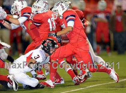 Thumbnail 1 in Tesoro vs. San Clemente (CIF SS Playoffs) photogallery.