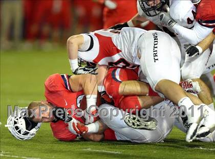 Thumbnail 1 in Tesoro vs. San Clemente (CIF SS Playoffs) photogallery.