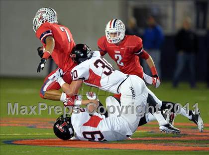Thumbnail 3 in Tesoro vs. San Clemente (CIF SS Playoffs) photogallery.