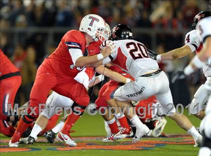 Thumbnail 2 in Tesoro vs. San Clemente (CIF SS Playoffs) photogallery.
