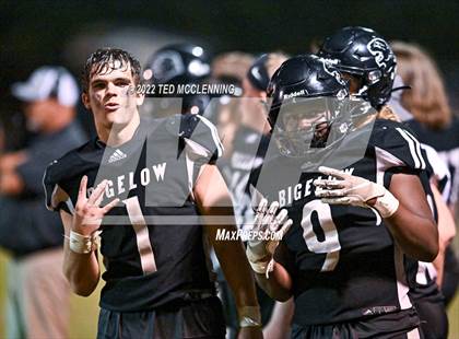 Thumbnail 3 in Perryville @ Bigelow photogallery.