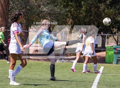 Thumbnail 1 in Winslow vs Camp Verde (Longhorn Invitational) photogallery.