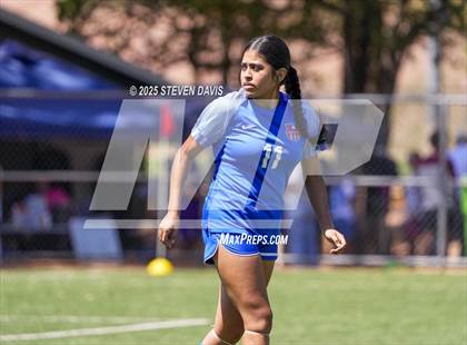 Thumbnail 2 in Winslow vs Camp Verde (Longhorn Invitational) photogallery.