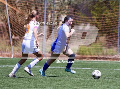 Thumbnail 1 in Winslow vs Camp Verde (Longhorn Invitational) photogallery.