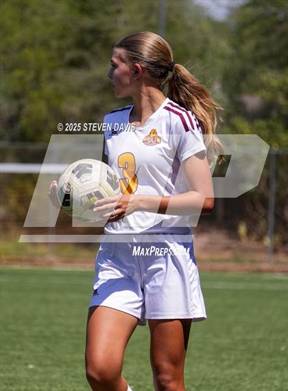 Thumbnail 1 in Winslow vs Camp Verde (Longhorn Invitational) photogallery.