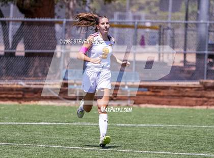 Thumbnail 1 in Winslow vs Camp Verde (Longhorn Invitational) photogallery.