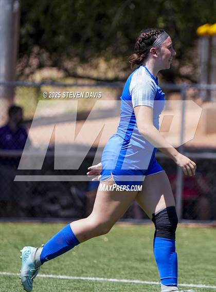 Thumbnail 1 in Winslow vs Camp Verde (Longhorn Invitational) photogallery.