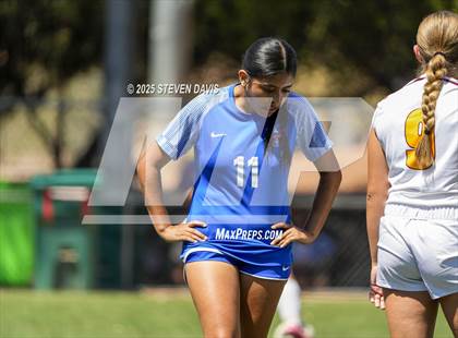 Thumbnail 1 in Winslow vs Camp Verde (Longhorn Invitational) photogallery.