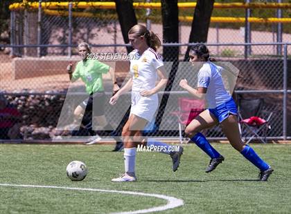 Thumbnail 1 in Winslow vs Camp Verde (Longhorn Invitational) photogallery.
