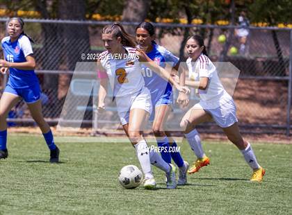 Thumbnail 3 in Winslow vs Camp Verde (Longhorn Invitational) photogallery.