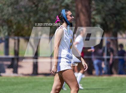 Thumbnail 3 in Winslow vs Camp Verde (Longhorn Invitational) photogallery.