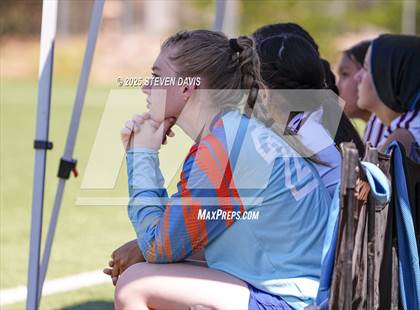 Thumbnail 3 in Winslow vs Camp Verde (Longhorn Invitational) photogallery.
