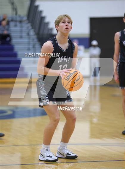 Thumbnail 2 in Maple Mountain vs. Farmington (Charger Tournament of Champions) photogallery.