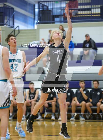 Thumbnail 3 in Maple Mountain vs. Farmington (Charger Tournament of Champions) photogallery.