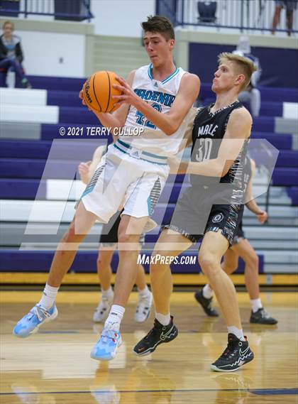 Thumbnail 2 in Maple Mountain vs. Farmington (Charger Tournament of Champions) photogallery.