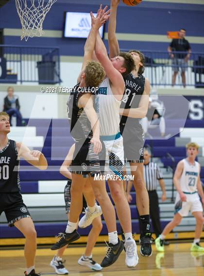 Thumbnail 2 in Maple Mountain vs. Farmington (Charger Tournament of Champions) photogallery.