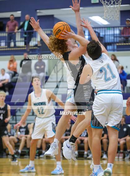 Thumbnail 3 in Maple Mountain vs. Farmington (Charger Tournament of Champions) photogallery.