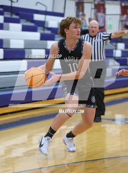 Thumbnail 3 in Maple Mountain vs. Farmington (Charger Tournament of Champions) photogallery.