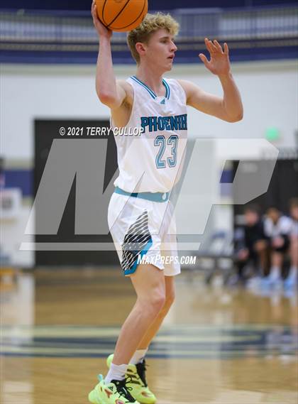Thumbnail 2 in Maple Mountain vs. Farmington (Charger Tournament of Champions) photogallery.