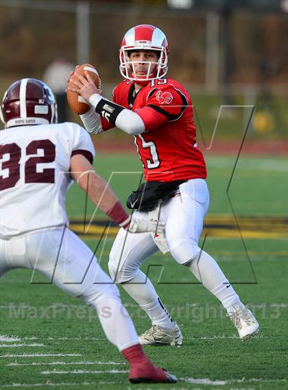 Thumbnail 3 in North Haven vs. New Canaan (CIAC Class L Semifinal) photogallery.
