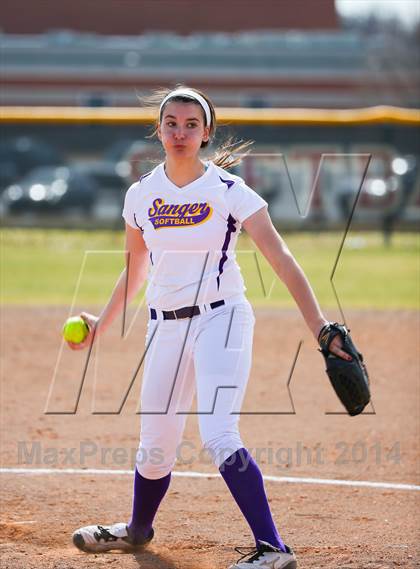 Thumbnail 1 in Sanger vs Lake Dallas (LCS/Argyle Softball Tournament) photogallery.