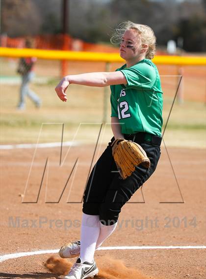 Thumbnail 2 in Sanger vs Lake Dallas (LCS/Argyle Softball Tournament) photogallery.