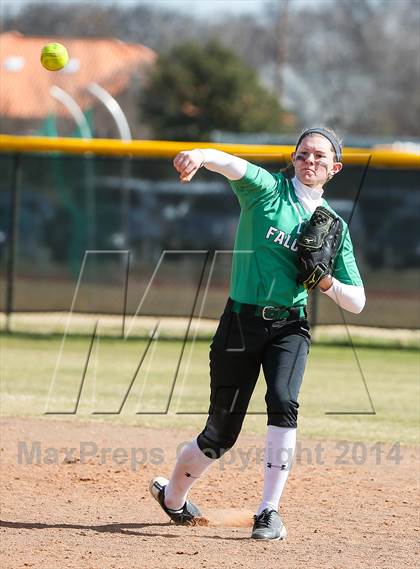 Thumbnail 2 in Sanger vs Lake Dallas (LCS/Argyle Softball Tournament) photogallery.