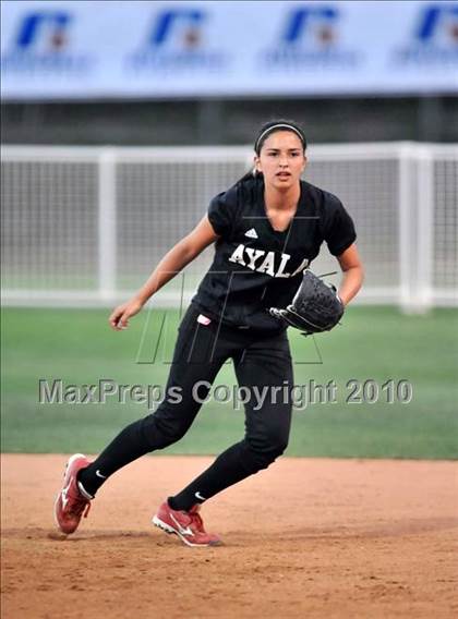 Thumbnail 2 in Ayala vs. Warren (CIF SS D3 Final) photogallery.